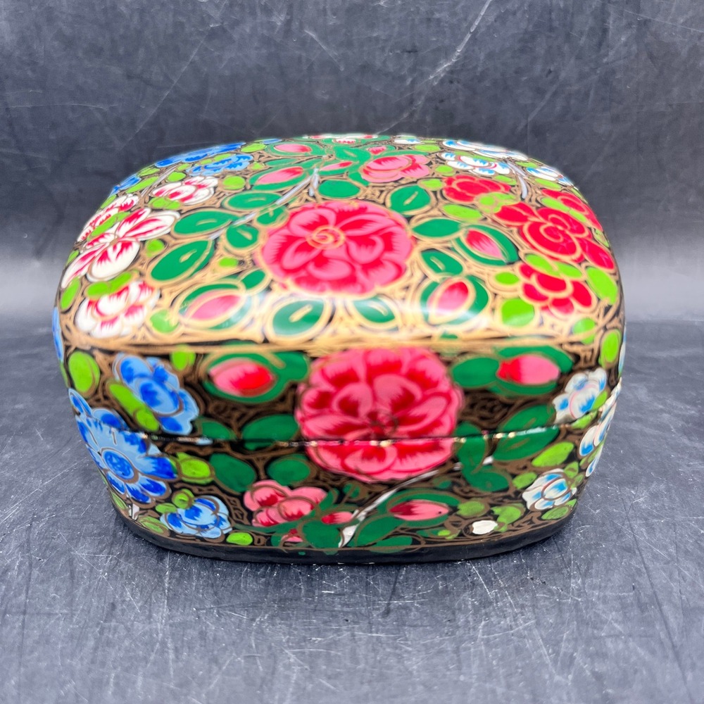 Vtg Kashmiri Hand Painted Lacquered Papier Mache Floral‎ Trinket Box Jewelry 3"